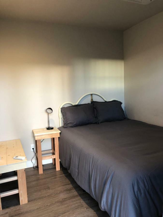 Eastside Guesthouse And Bivy Бишъп Екстериор снимка