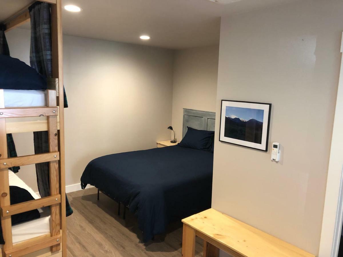 Eastside Guesthouse And Bivy Бишъп Екстериор снимка